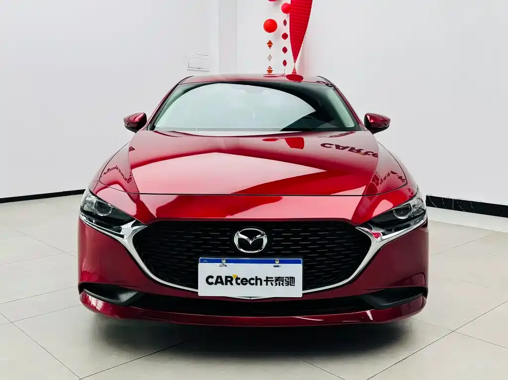 Mazda 3 Axela 2023 из CN, фото 2
