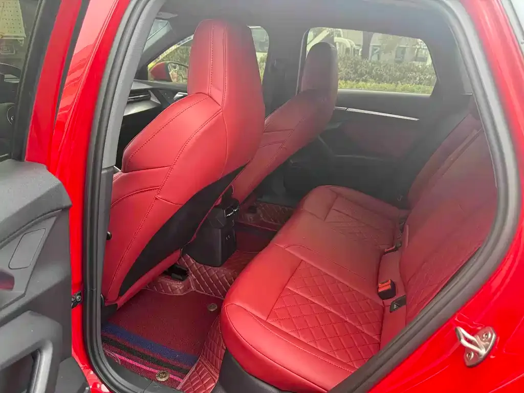 Audi A3 2023 из CN, фото 3