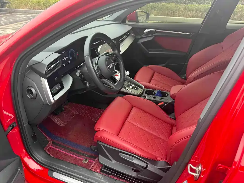 Audi A3 2023 из CN, фото 8