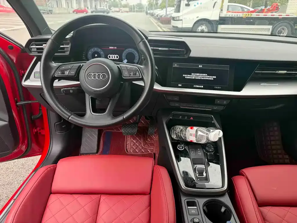 Audi A3 2023 из CN, фото 7