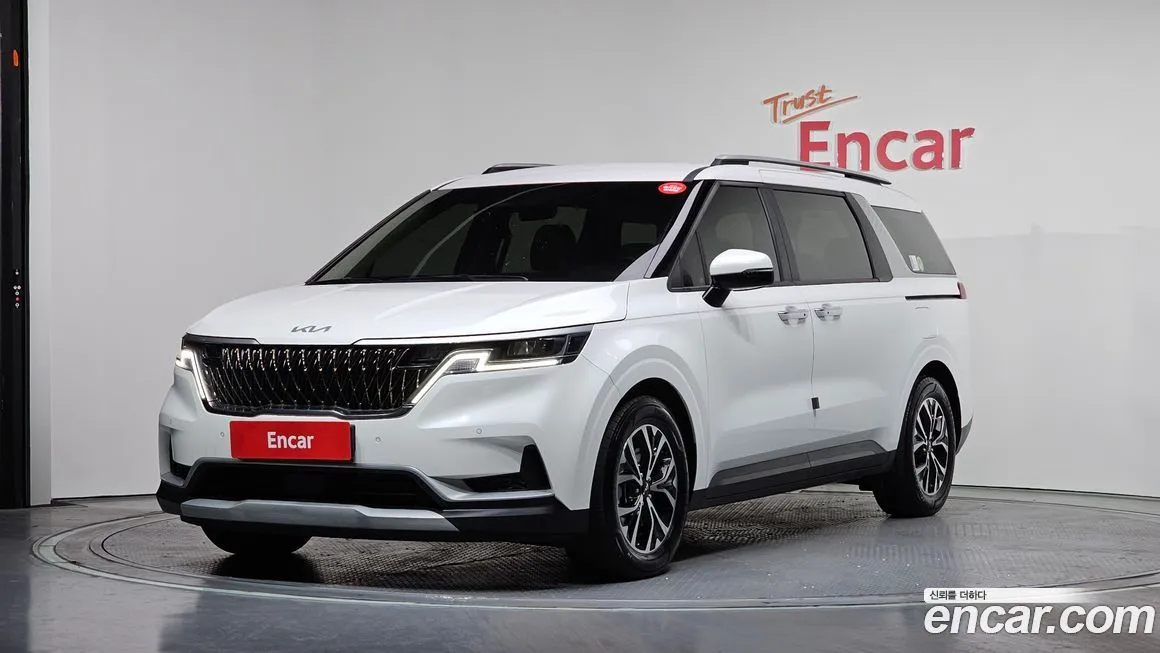 Kia Carnival 2023 из KR, фото 1