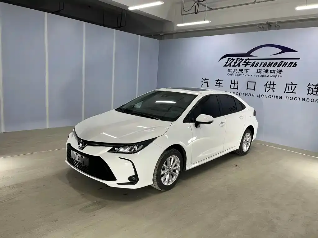 Toyota Corolla 2022 из CN, фото 1