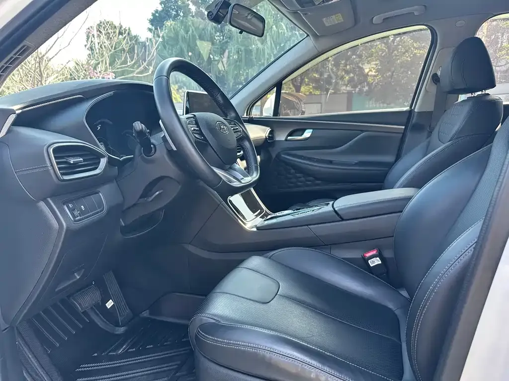 Hyundai Santa Fe 2022 из CN, фото 3