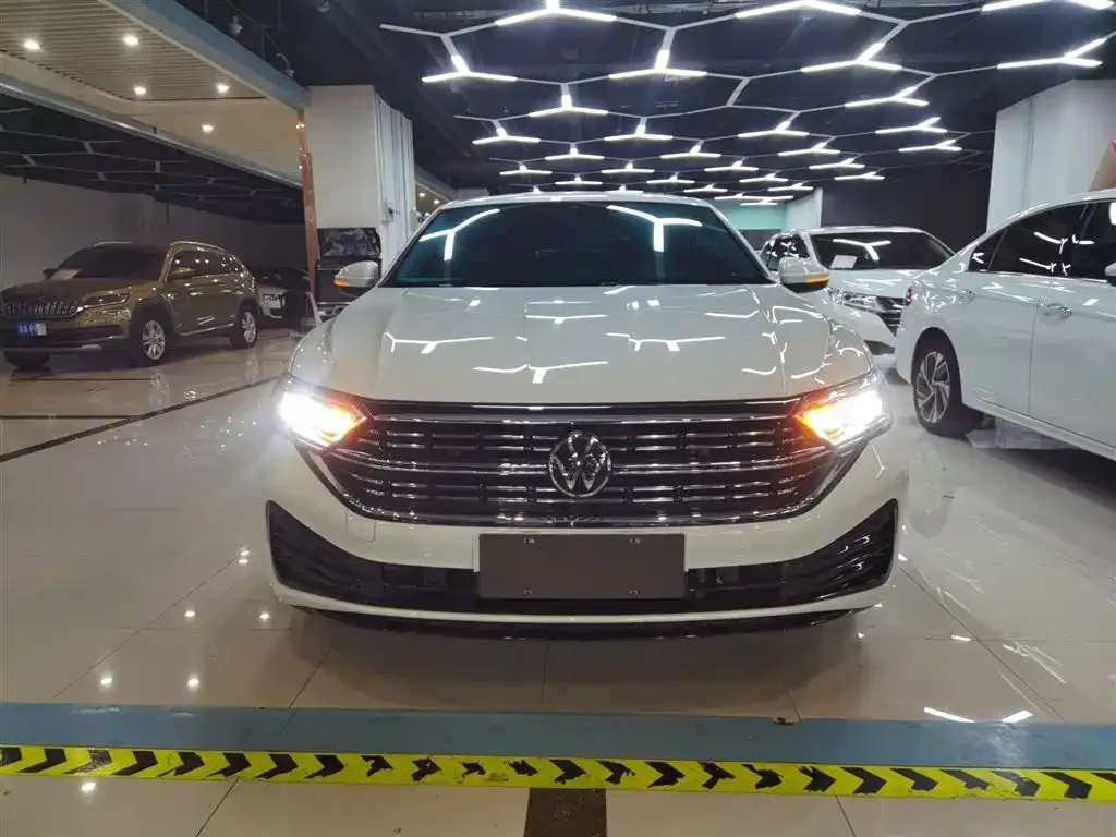 Volkswagen Sagitar 2023 из CN, фото 5
