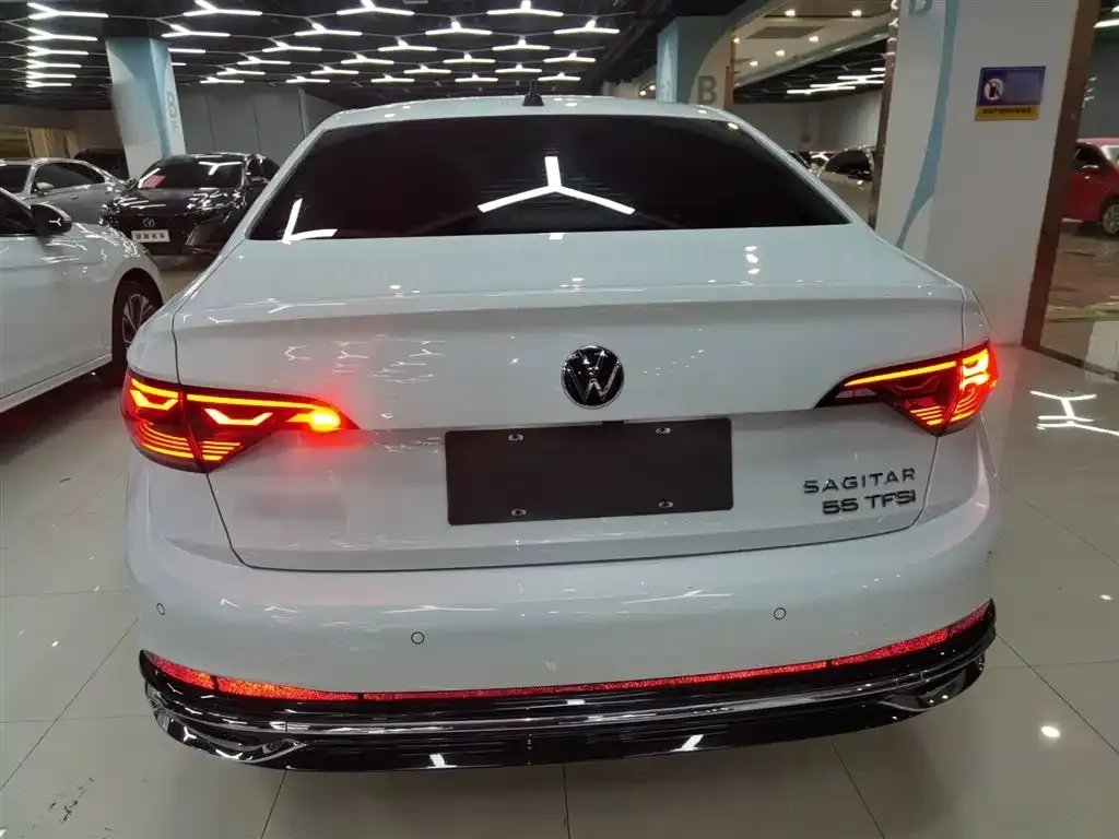 Volkswagen Sagitar 2023 из CN, фото 4