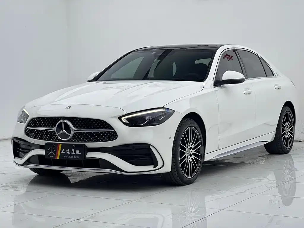 Mercedes-Benz C-Class — фото 1