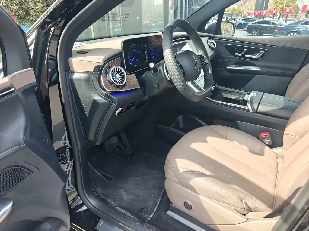 Mercedes-Benz EQE SUV 2026 из CN, фото 3