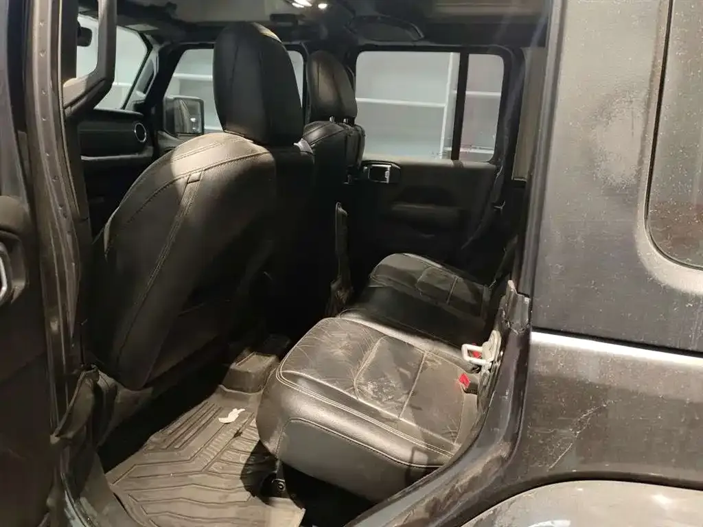 Jeep Wrangler 2021 из CN, фото 7