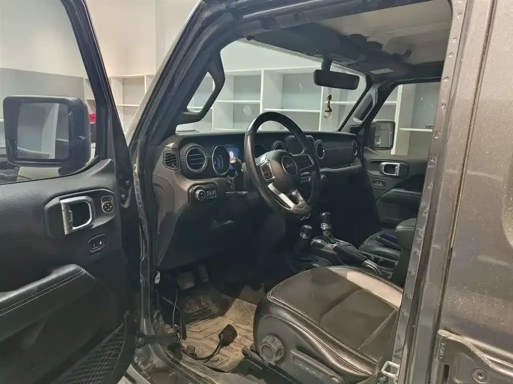 Jeep Wrangler 2021 из CN, фото 2