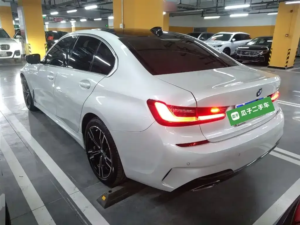 BMW 3 Series 2022 из CN, фото 8