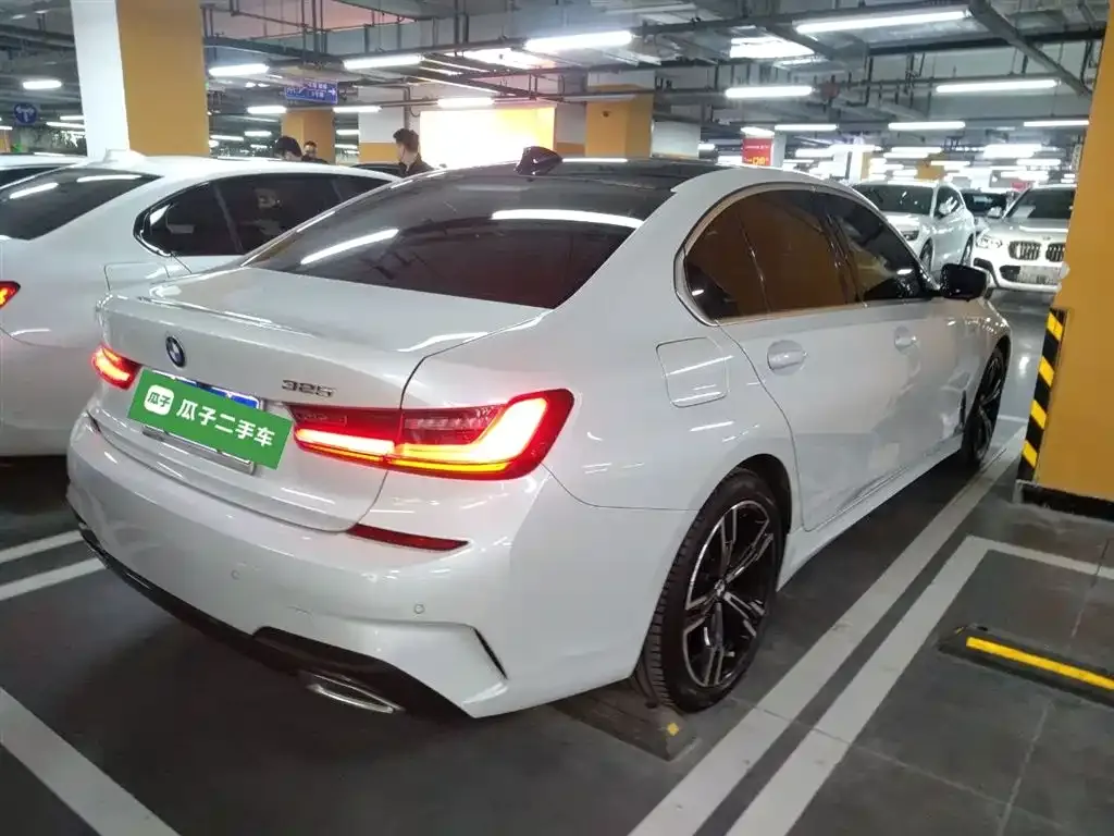 BMW 3 Series 2022 из CN, фото 9