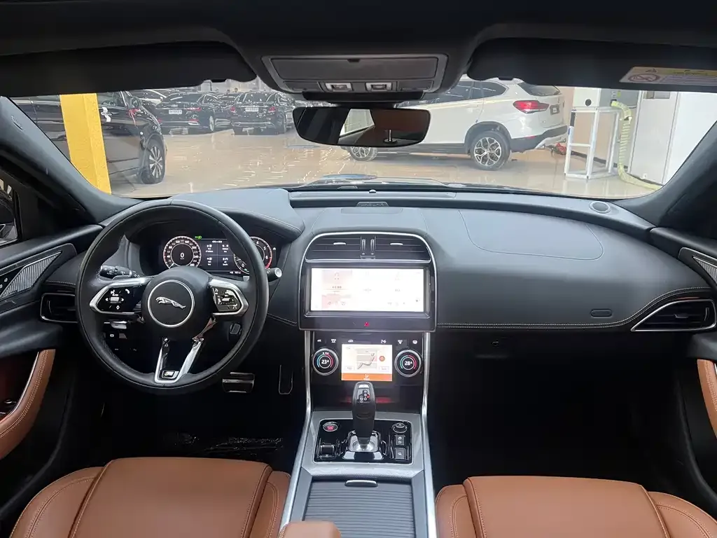 Jaguar XEL 2024 из CN, фото 6