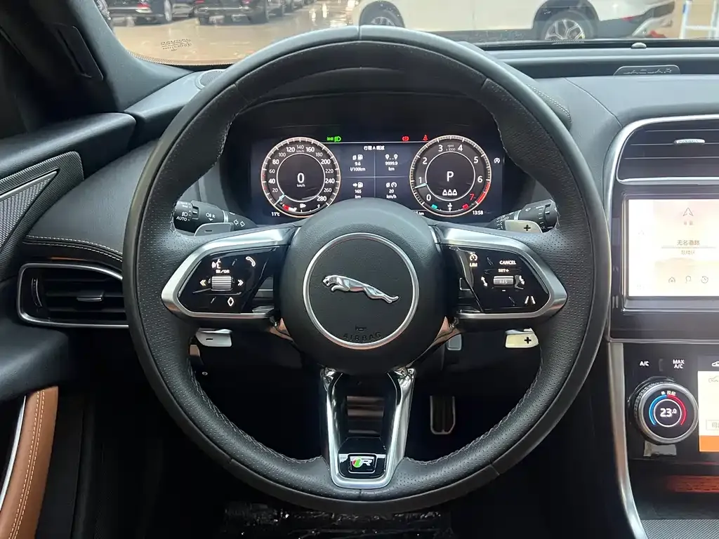 Jaguar XEL 2024 из CN, фото 4