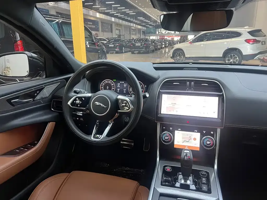 Jaguar XEL 2024 из CN, фото 9