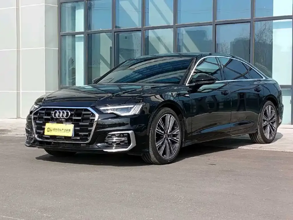 Audi A6L — фото 1