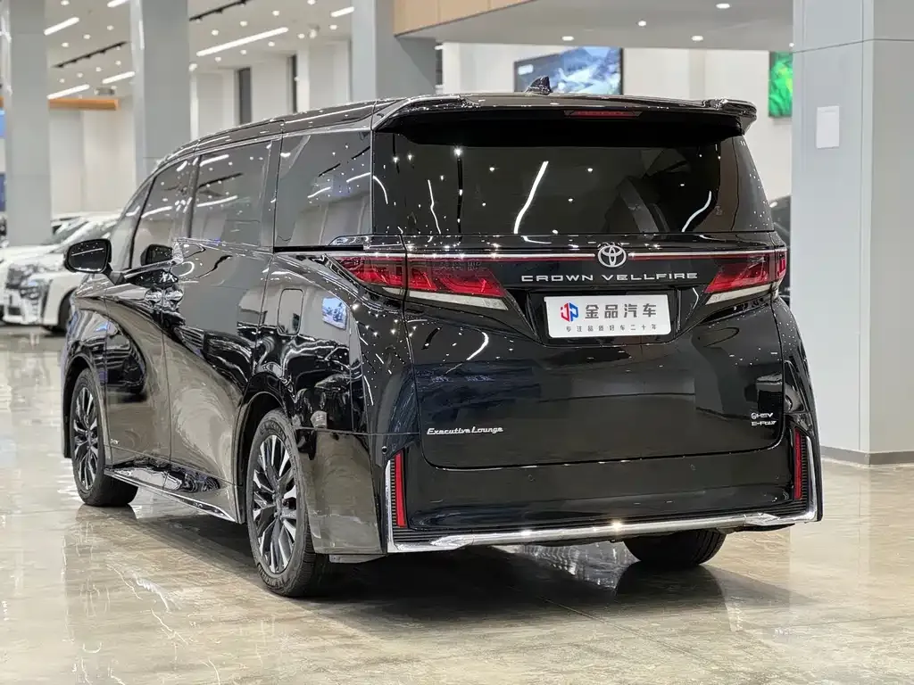 Toyota Vellfire — фото 7