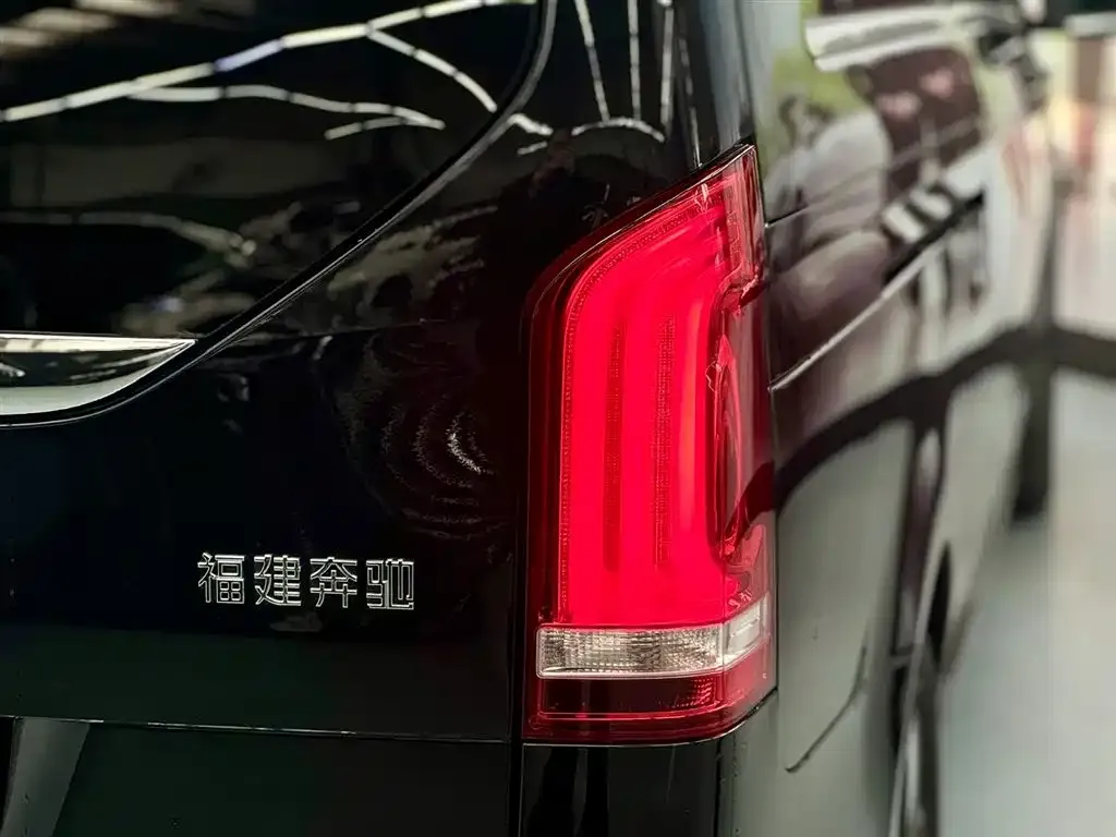 Mercedes-Benz V-Class 2021 из CN, фото 2