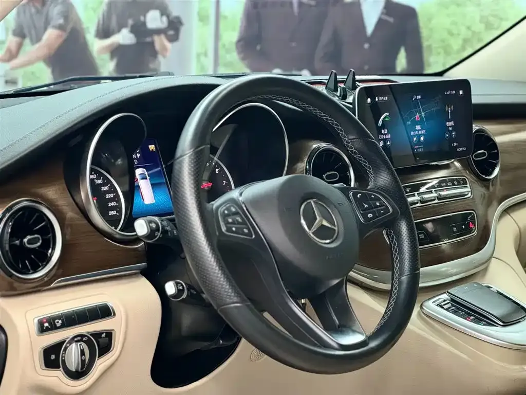 Mercedes-Benz V-Class 2021 из CN, фото 3