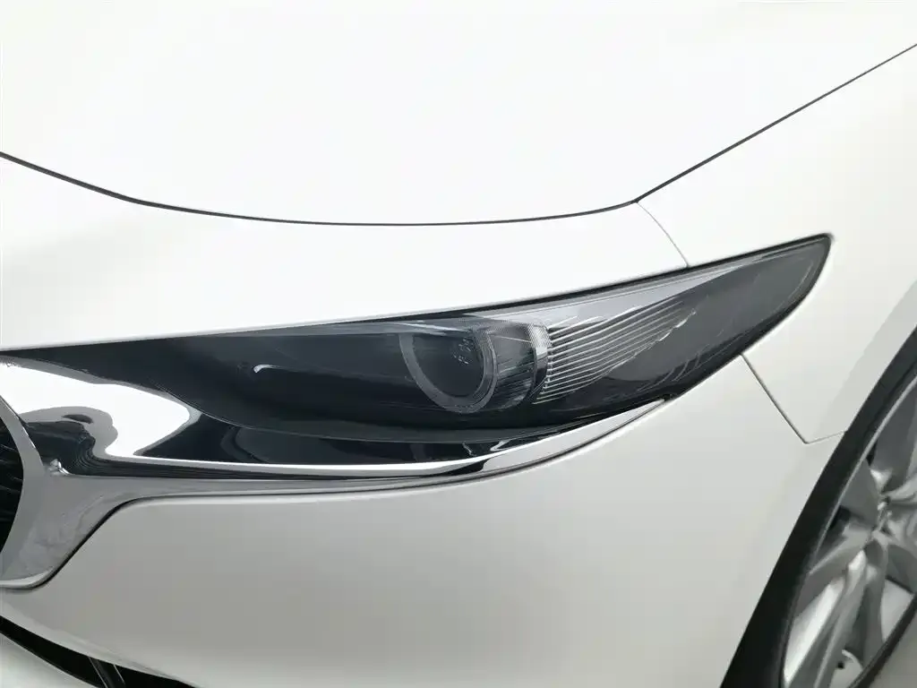 Mazda 3 Axela 2024 из CN, фото 3