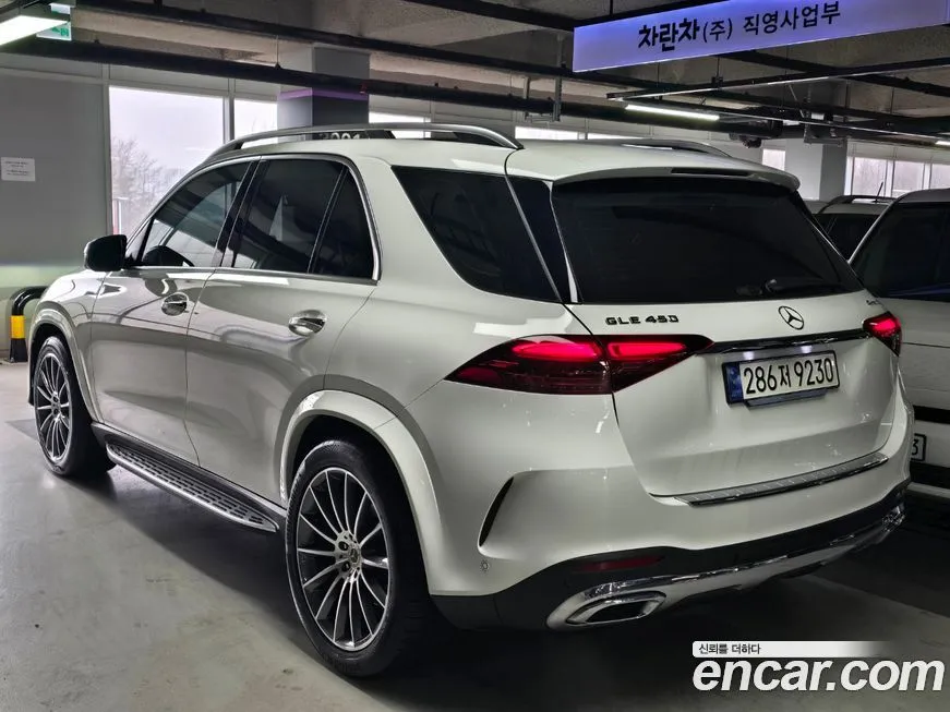 Mercedes-Benz GLE-Class — фото 6