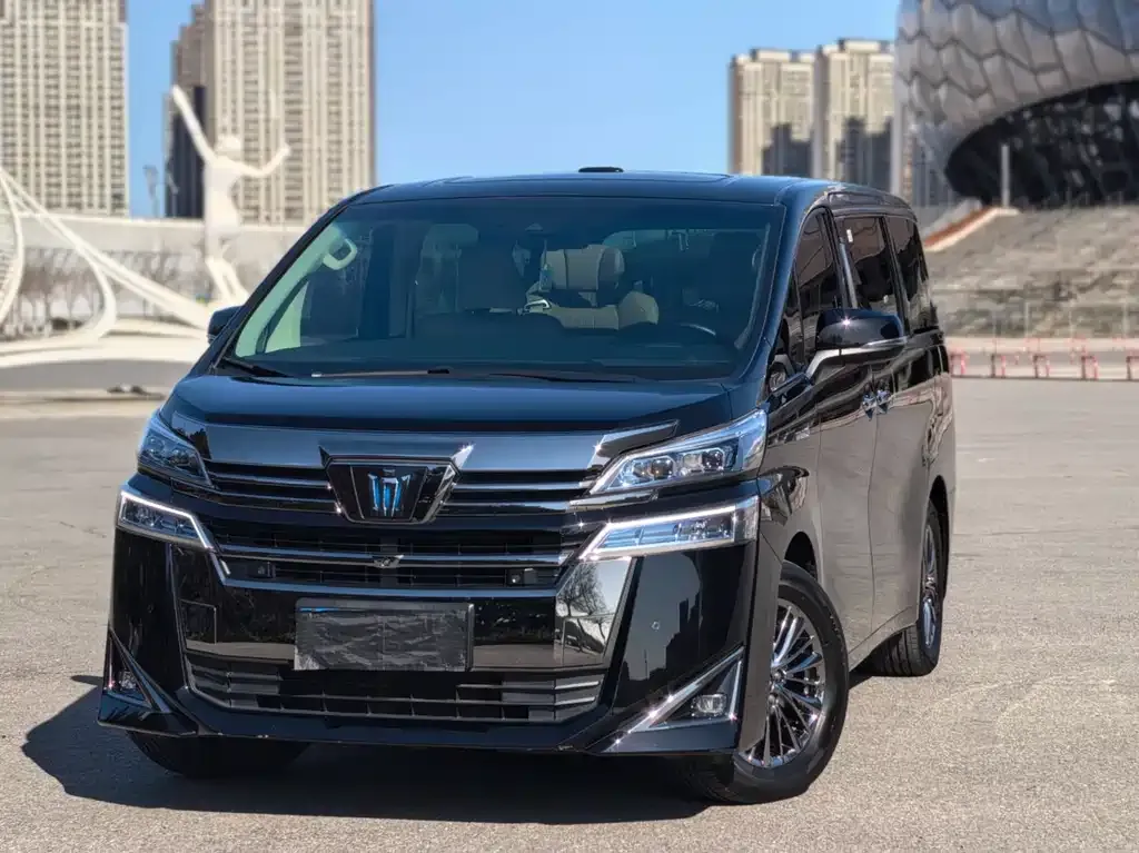 Toyota Vellfire 2022 из CN, фото 1