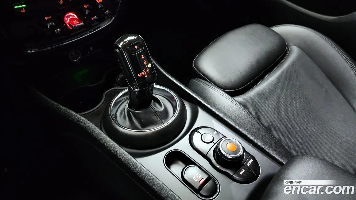 Mini Clubman 2021 из KR, фото 9