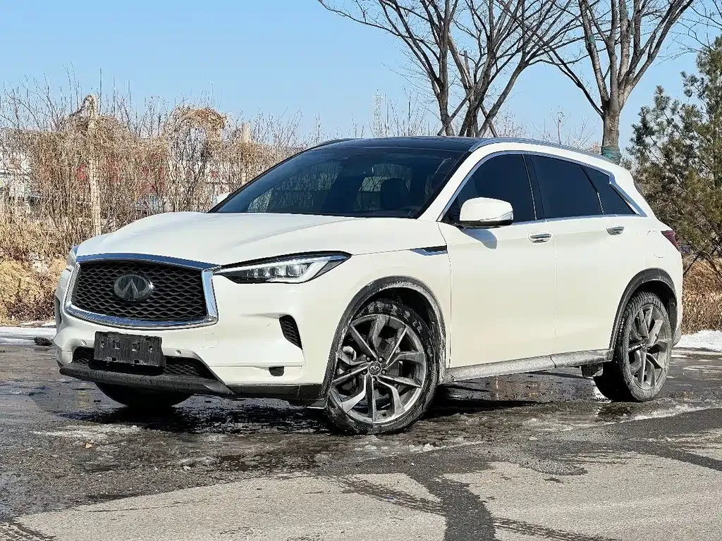Infiniti QX50 2023 из CN, фото 1
