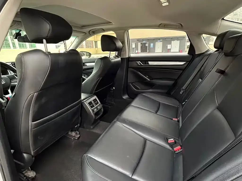 Honda Accord 2021 из CN, фото 9