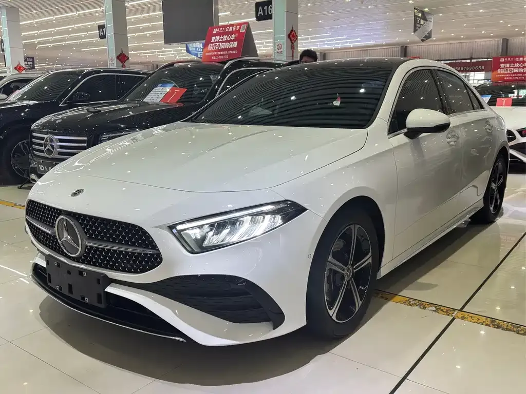 Mercedes-Benz A-Class 2023 из CN, фото 1