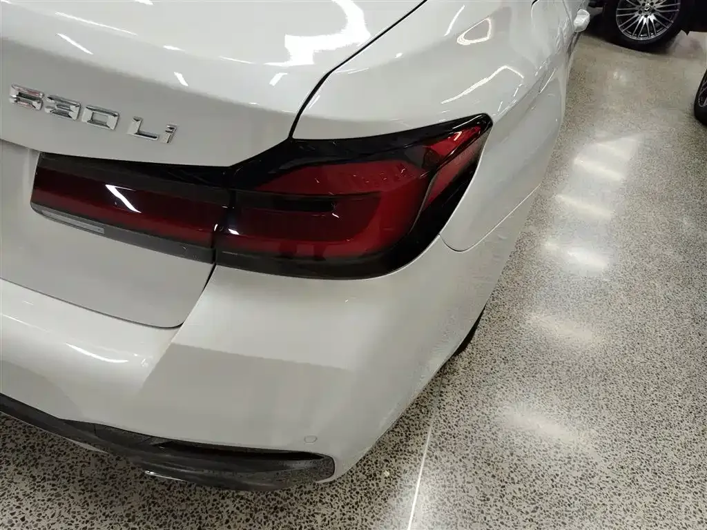 BMW 5 Series 2021 из CN, фото 3