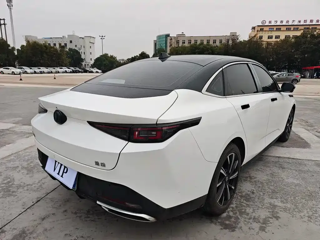 Changan Eado 2024 из CN, фото 4
