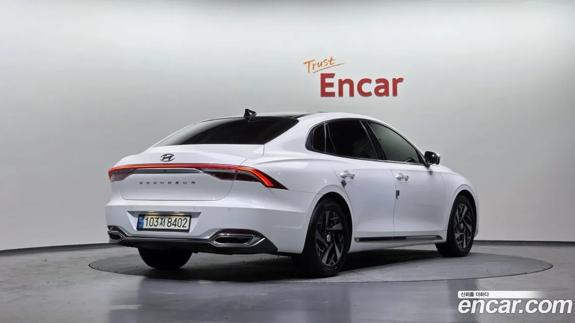 Hyundai Grandeur 2022 из KR, фото 4