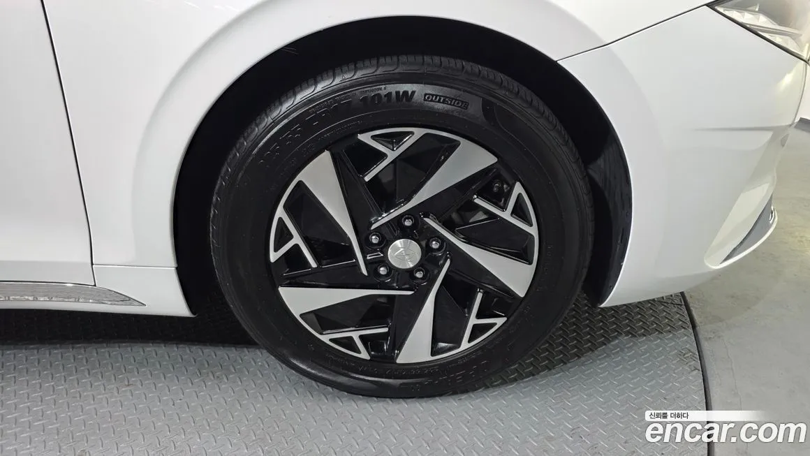 Hyundai Grandeur 2022 из KR, фото 6