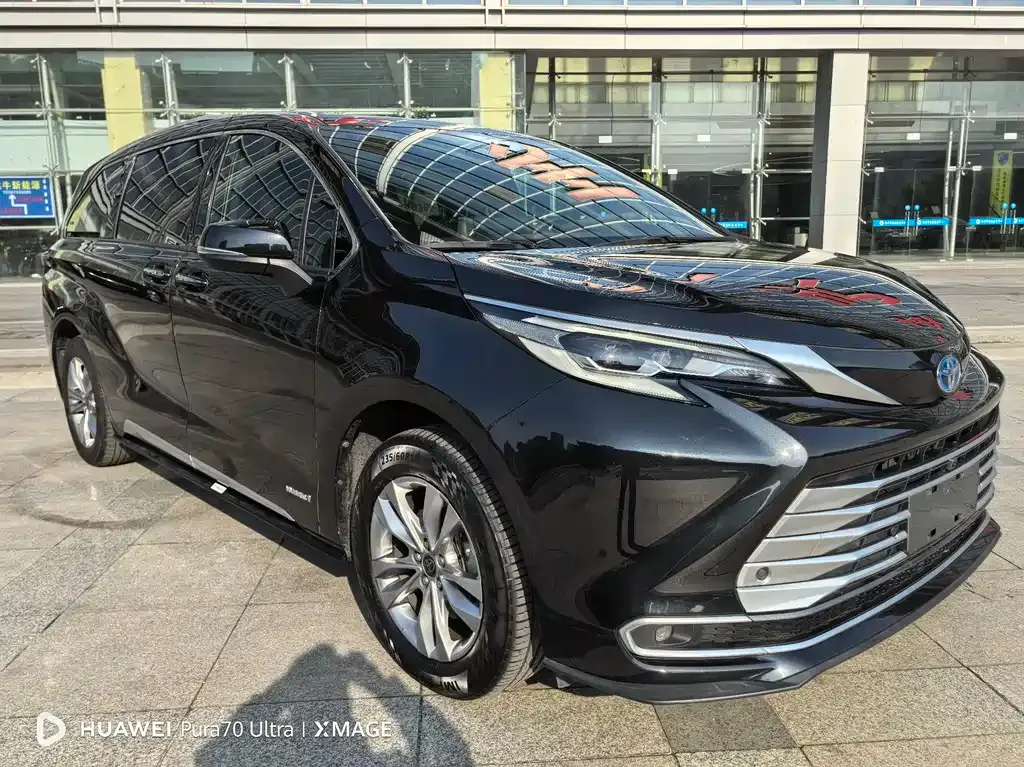 Toyota Sienna 2022 из CN, фото 6