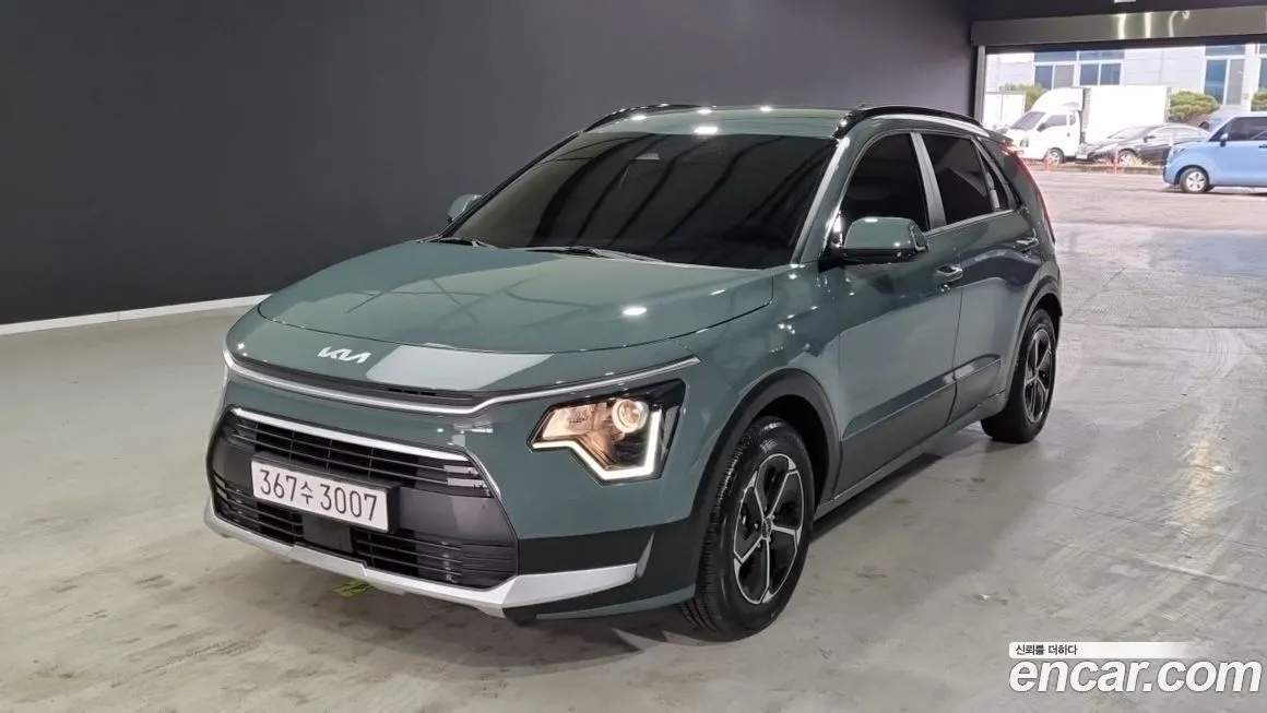 Kia Niro — фото 1