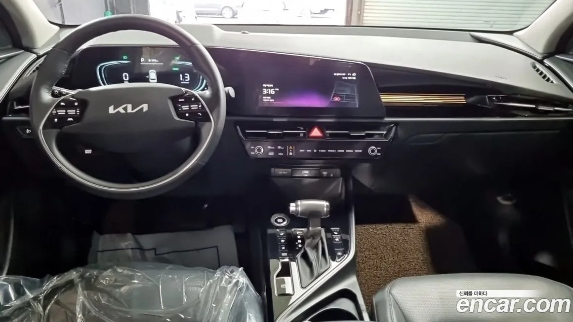Kia Niro — фото 10