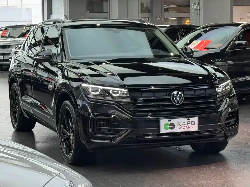Volkswagen Touareg 2023 из CN, фото 2