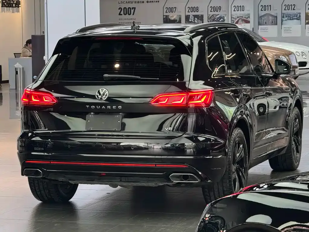 Volkswagen Touareg 2023 из CN, фото 7