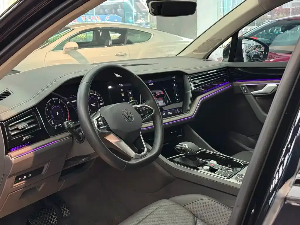 Volkswagen Touareg 2023 из CN, фото 6