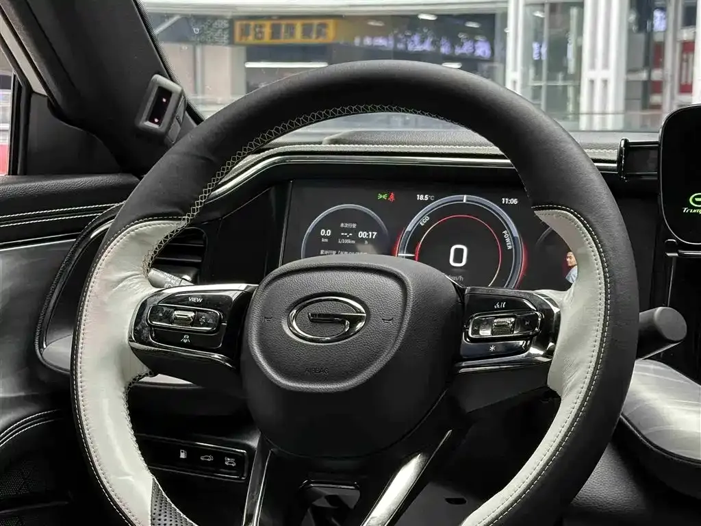 GAC Motor Trumpchi GS8 — фото 3