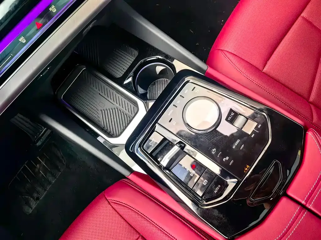 BMW i5 2025 из CN, фото 9