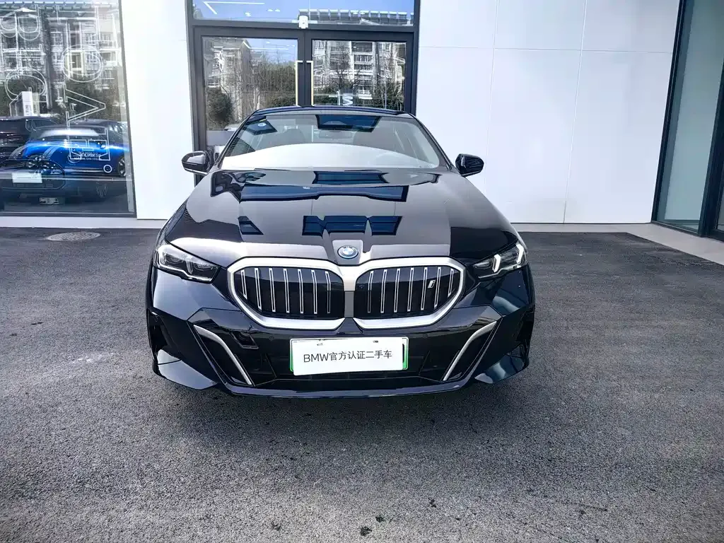 BMW i5 2025 из CN, фото 4
