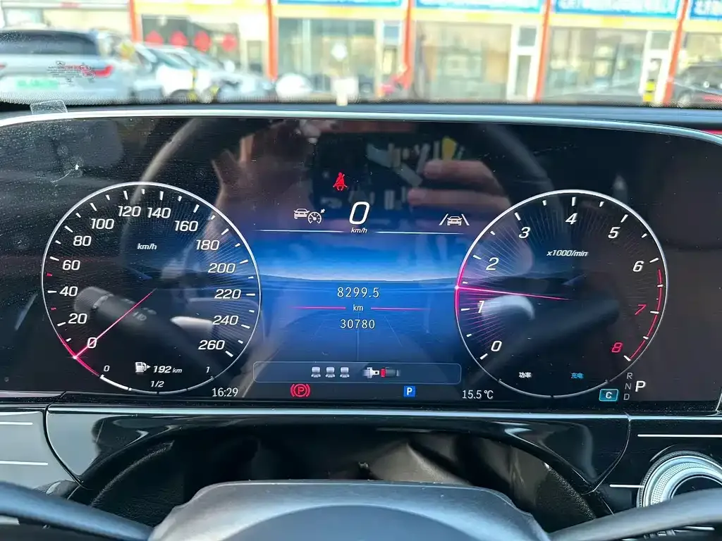 Mercedes-Benz E-Class 2024 из CN, фото 5