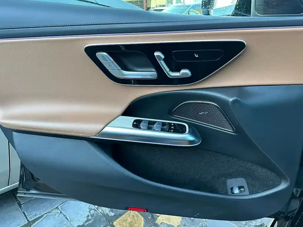 Mercedes-Benz E-Class 2024 из CN, фото 4