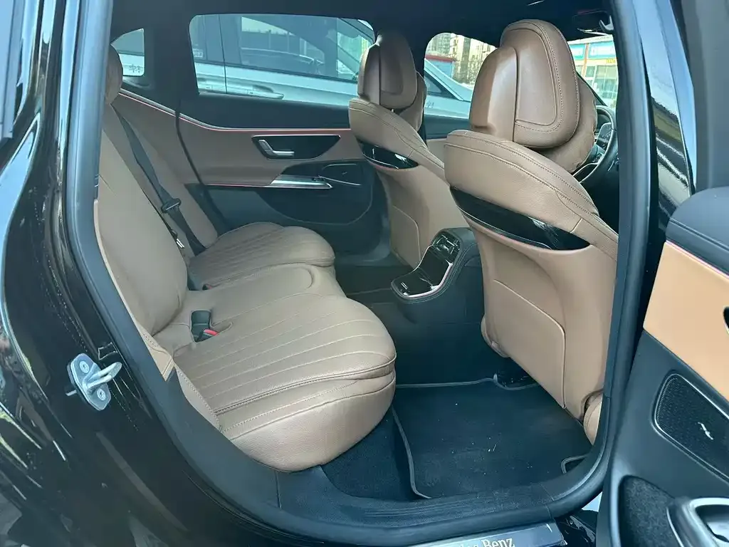 Mercedes-Benz E-Class 2024 из CN, фото 3