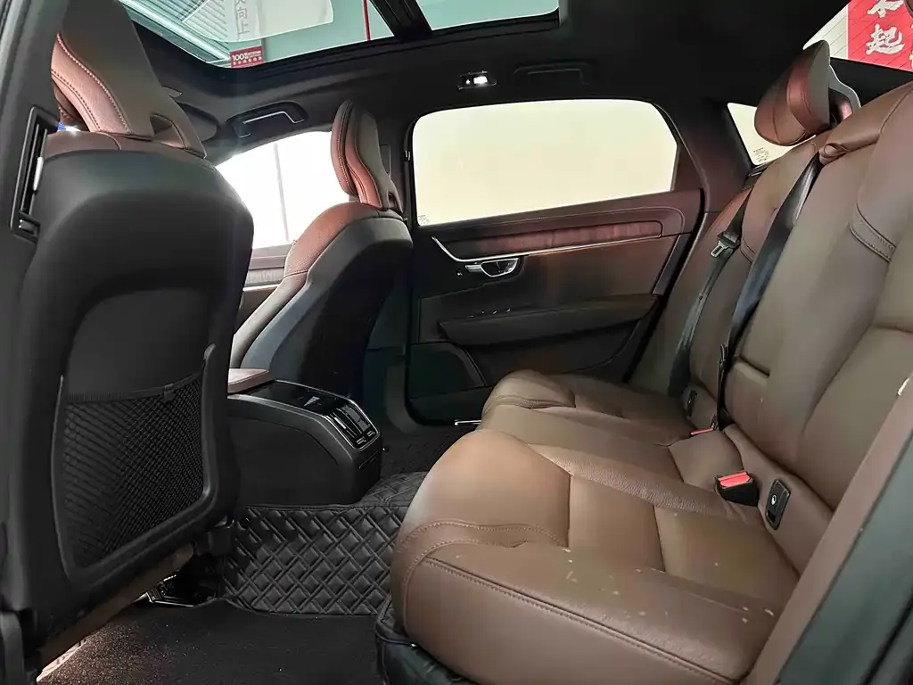 Volvo S90 2025 из CN, фото 4