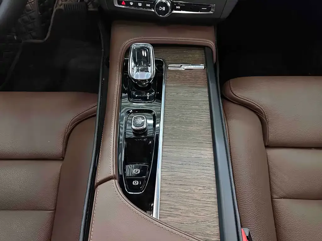 Volvo S90 2025 из CN, фото 10