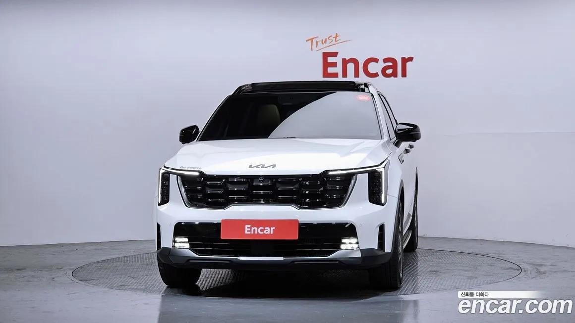Kia Sorento — фото 8