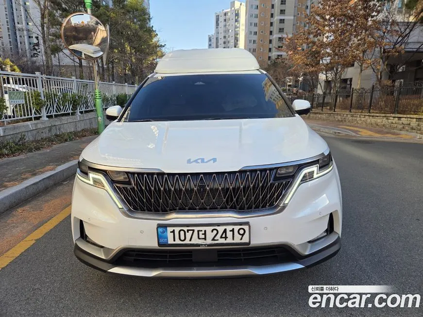 Kia Carnival — фото 1