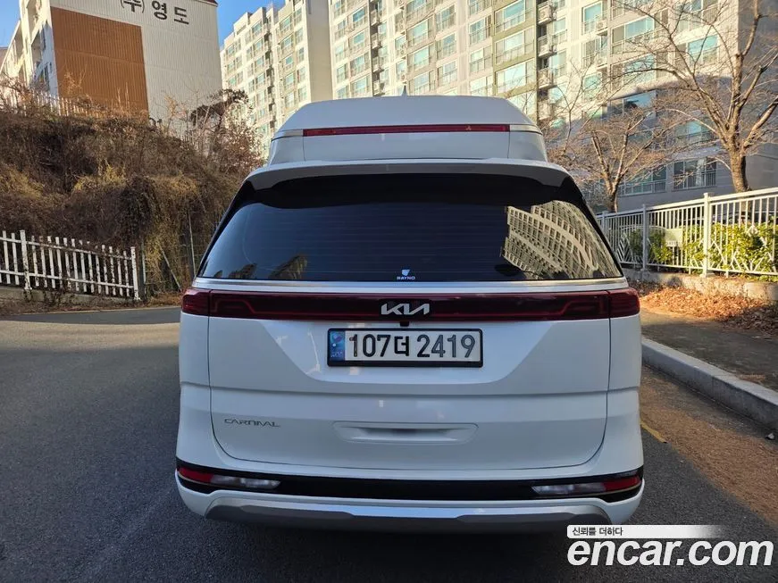 Kia Carnival — фото 3